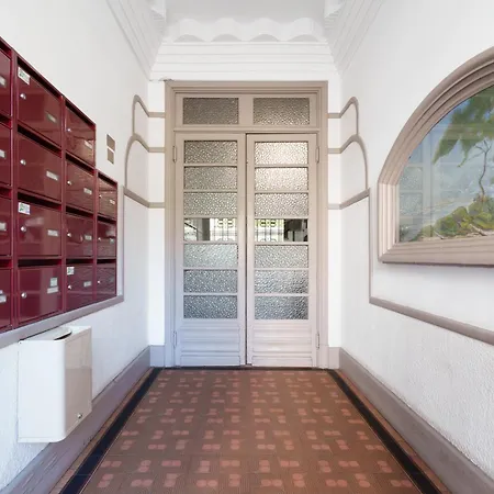 Renting - Arson - Chic & Modern Design 2-bedroom Ac Port Apartment